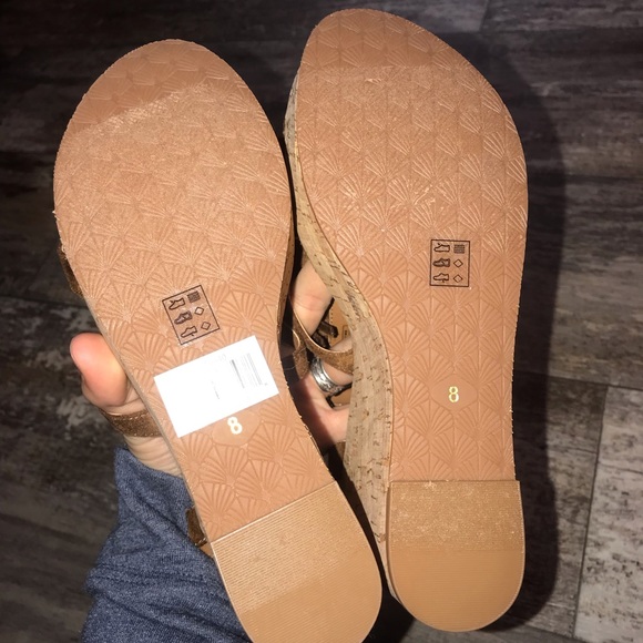 NWT! ARIAT UNBRIDLED WEDGES! - Picture 7 of 7